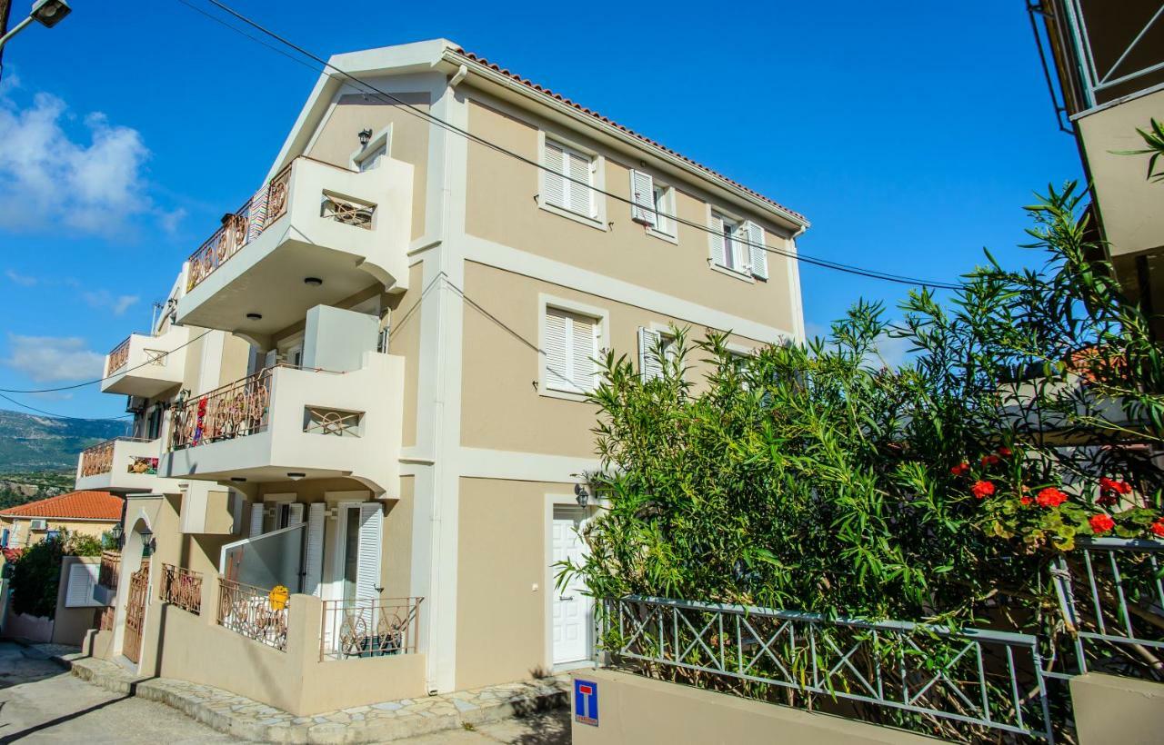 Elena'S Apartment 1 Argostoli  Exterior photo